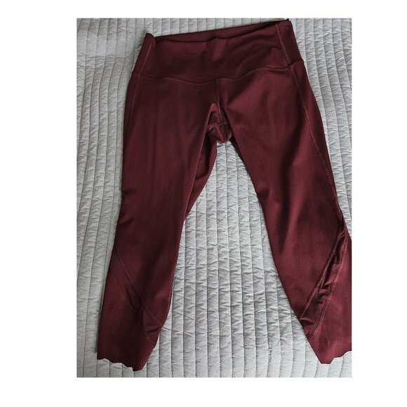 Lululemon Wunder Under High-Rise Crop 23" Scallop Full-On Luxtreme - Size 14 - Picture 4 of 5